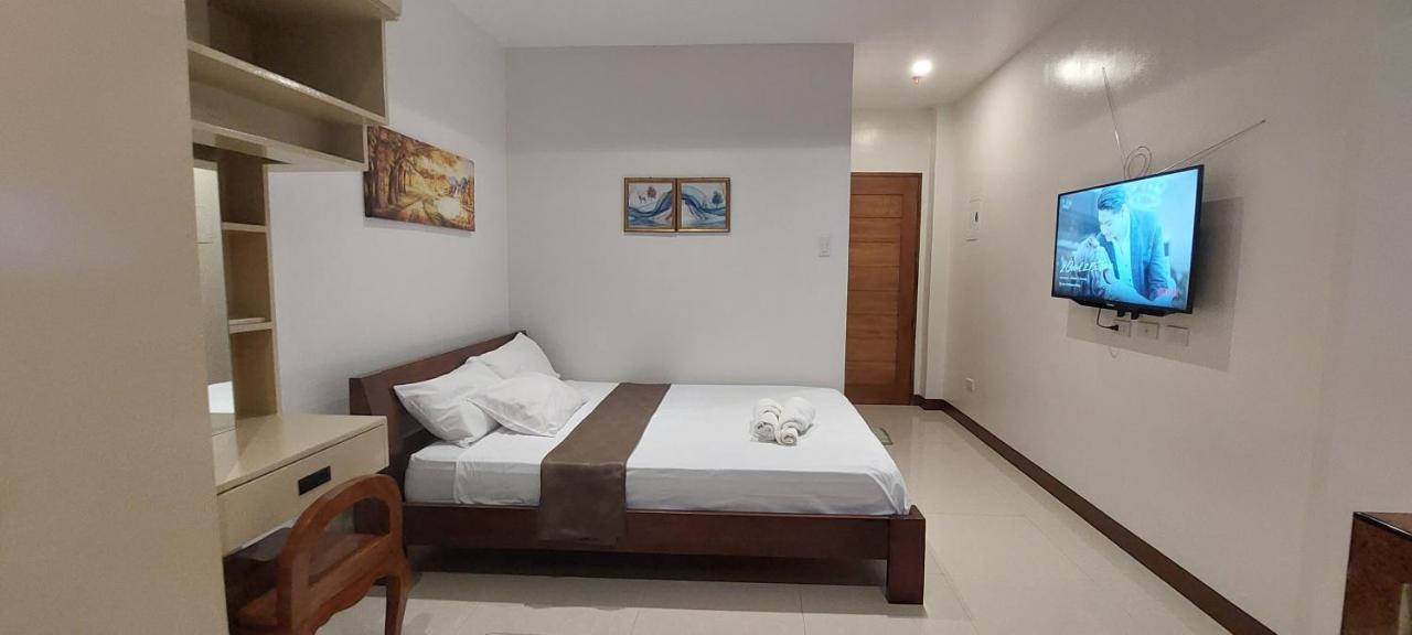 Le Chateau Residences Bacolod Exterior photo