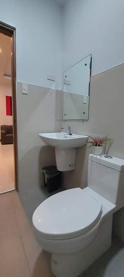 Le Chateau Residences Bacolod Exterior photo