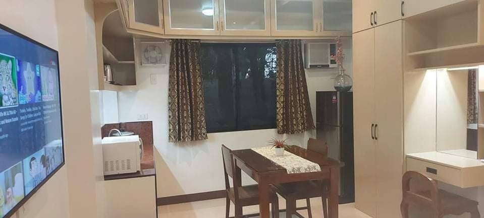 Le Chateau Residences Bacolod Room photo